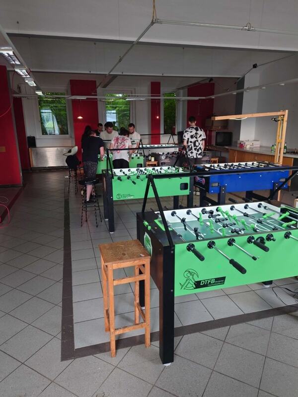 Tischkicker im Schülercafé